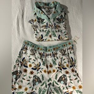 Anthropologie Lyrebird Cloud Flannel Pajama set-Real Fun Wow! print size XL